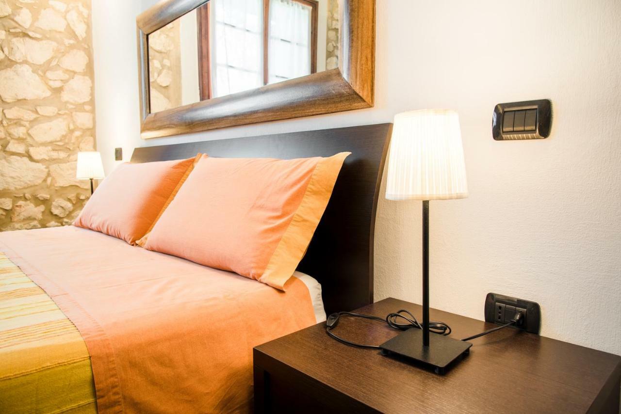 Relais Des Roches Bed & Breakfast Sona Dış mekan fotoğraf